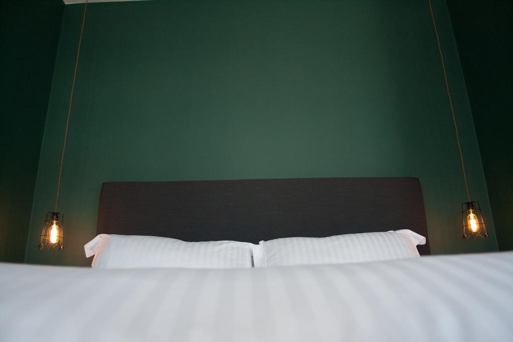 Bed and Breakfast The Blue Door Ньюкі Номер фото