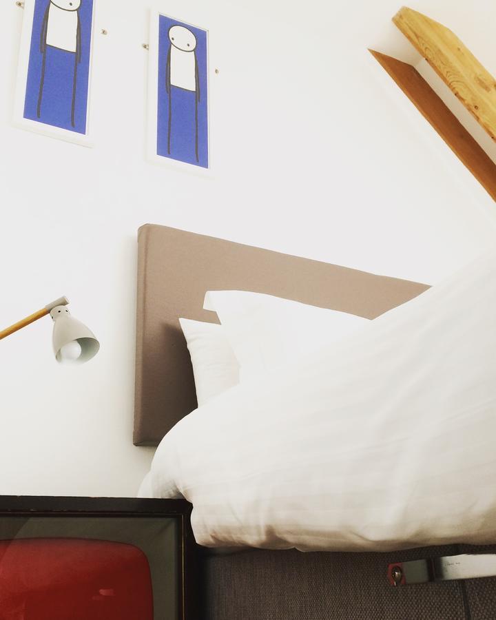 Bed and Breakfast The Blue Door Ньюкі Екстер'єр фото